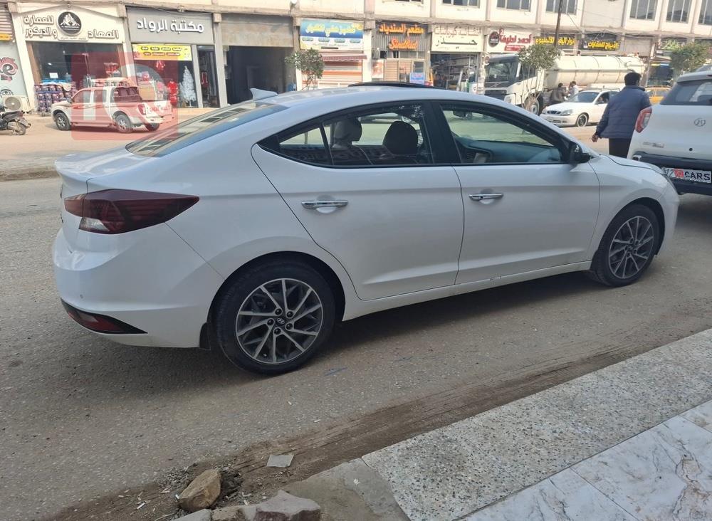 هيونداي النترا